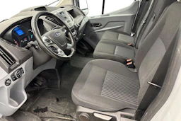 valkoinen Ford Transit 2018 kuva 8.