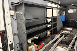 valkoinen Ford Transit 2018 kuva 19.