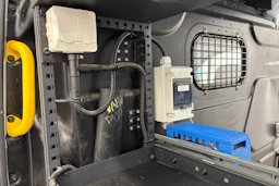 valkoinen Ford Transit 2018 kuva 22.