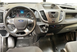 harmaa Ford Transit 2018 kuva 9.