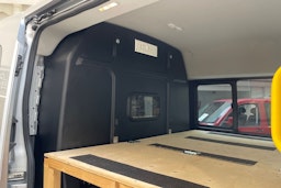 harmaa Ford Transit 2018 kuva 17.