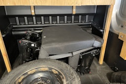 harmaa Ford Transit 2018 kuva 21.