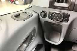 harmaa Ford Transit 2018 kuva 27.