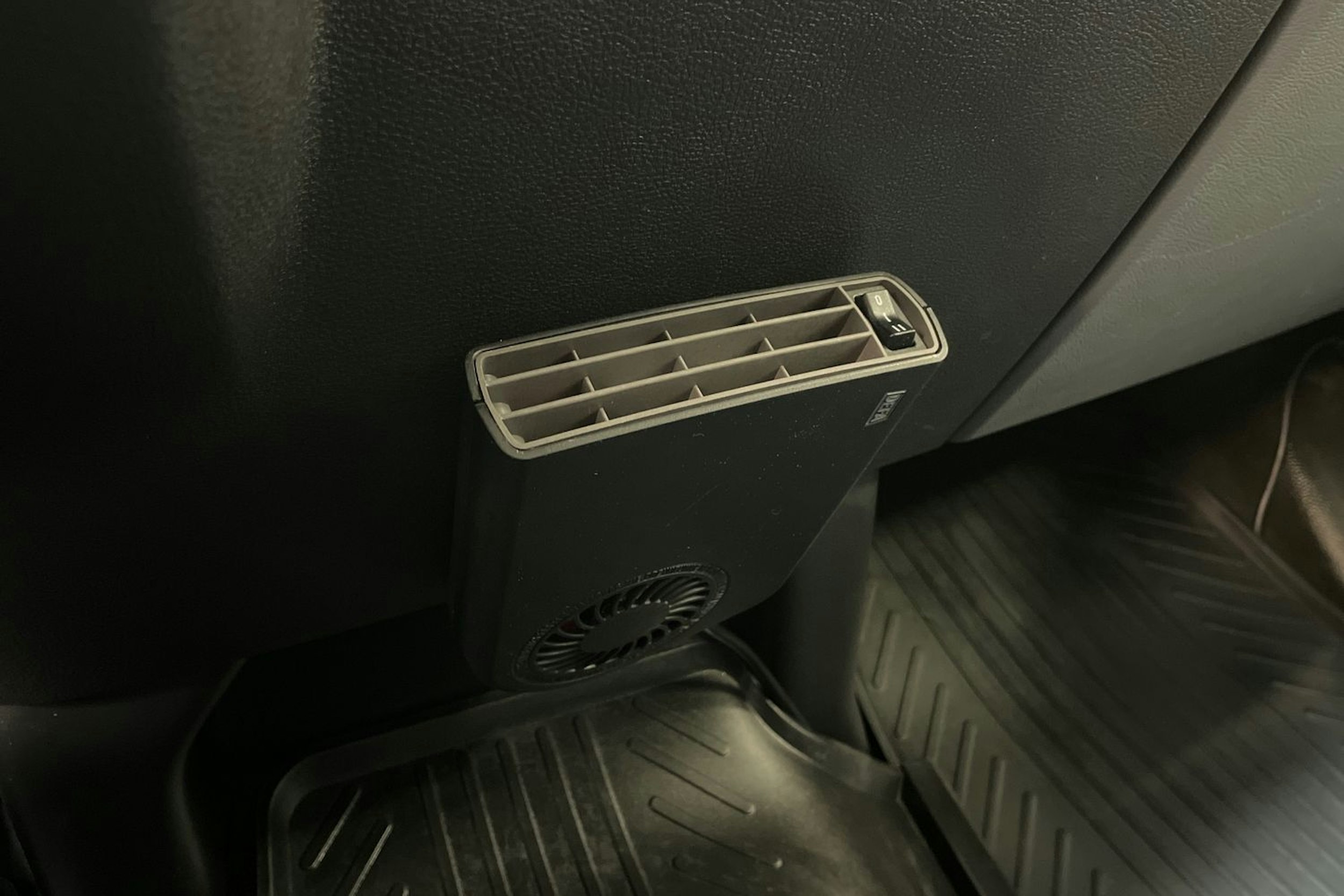 harmaa Ford Transit 2018 kuva 30.