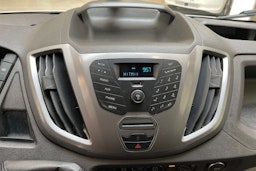 harmaa Ford Transit 2018 kuva 32.