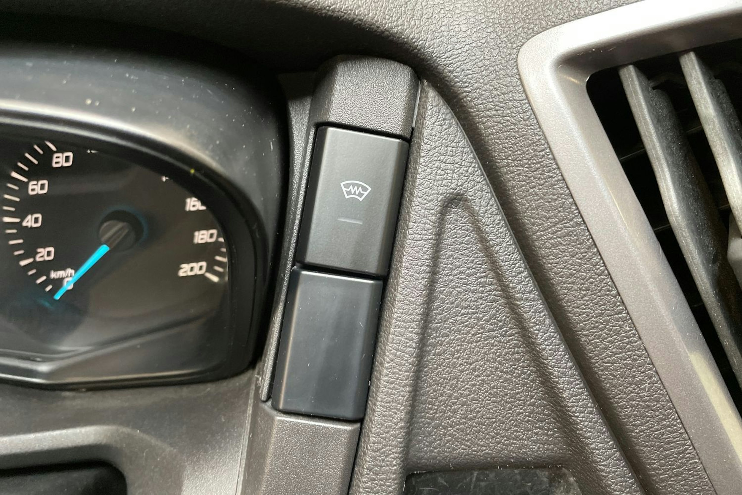 harmaa Ford Transit 2018 kuva 34.