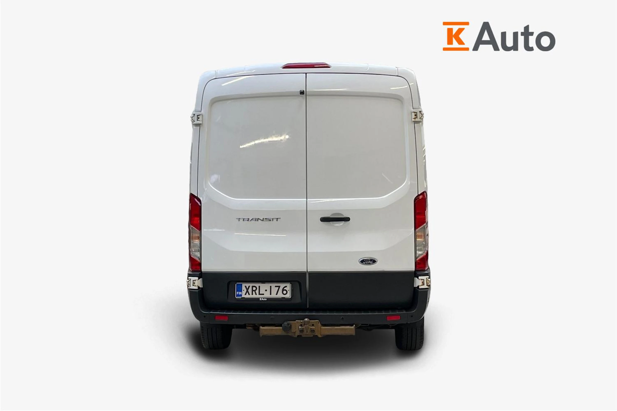 valkoinen Ford Transit 2018 kuva 4.