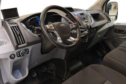 valkoinen Ford Transit 2018 kuva 8.