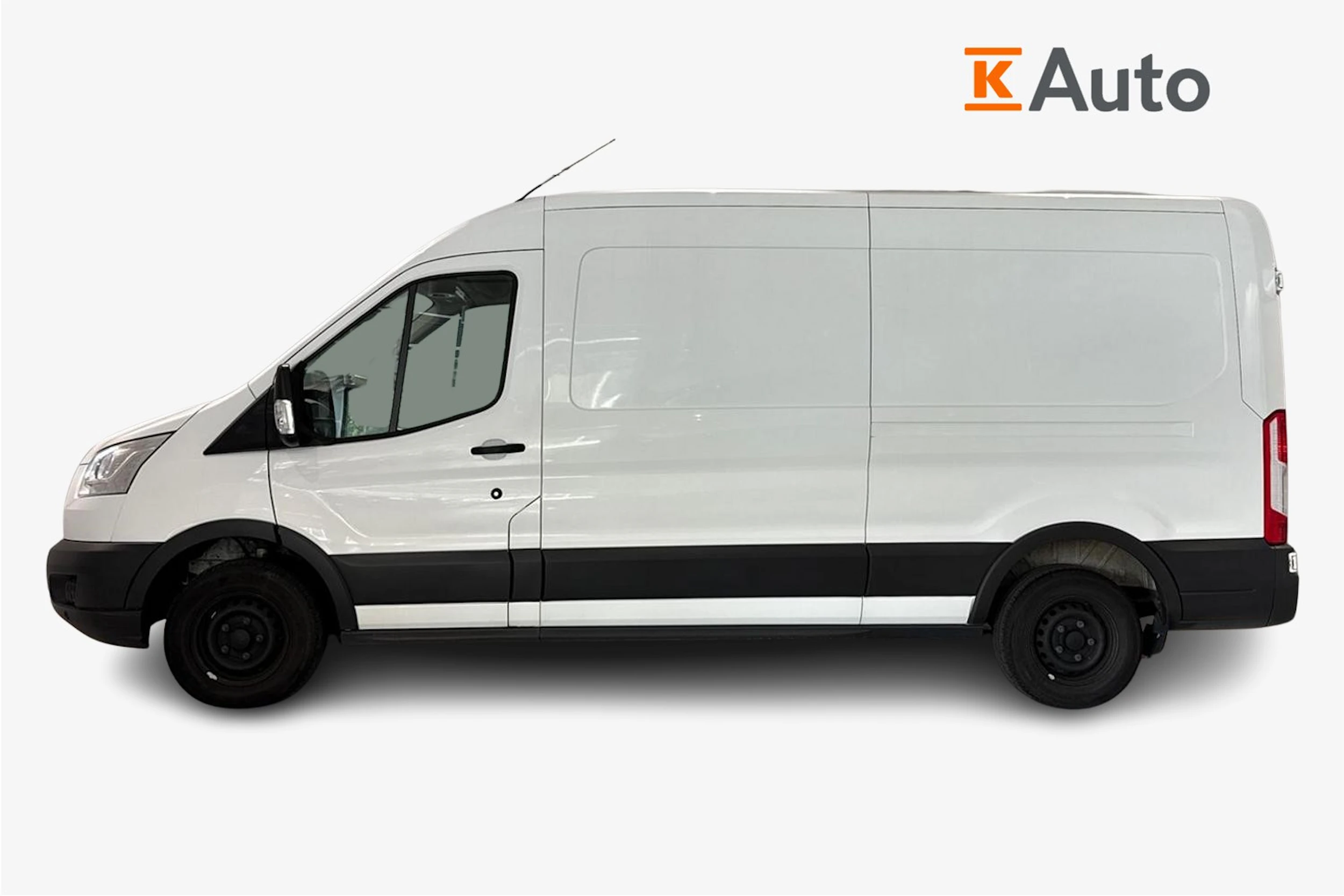 valkoinen Ford Transit 2018 kuva 7.