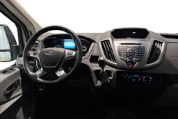 valkoinen Ford Transit 2018 kuva 9.