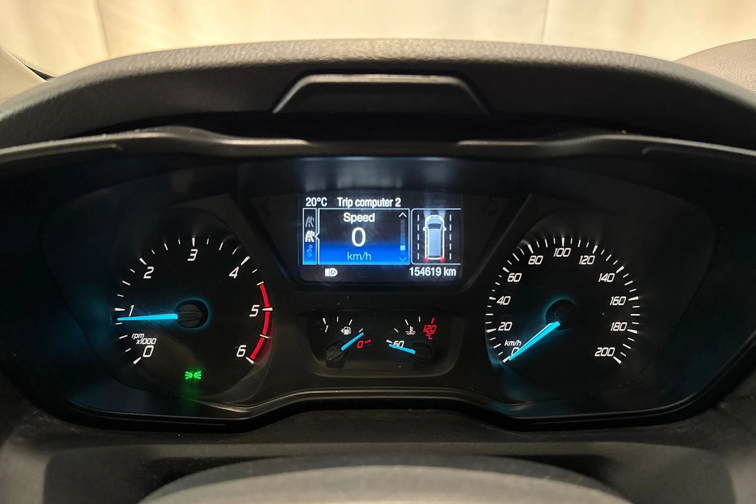 valkoinen Ford Transit 2018 kuva 18.