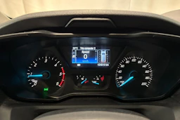 valkoinen Ford Transit 2018 kuva 18.