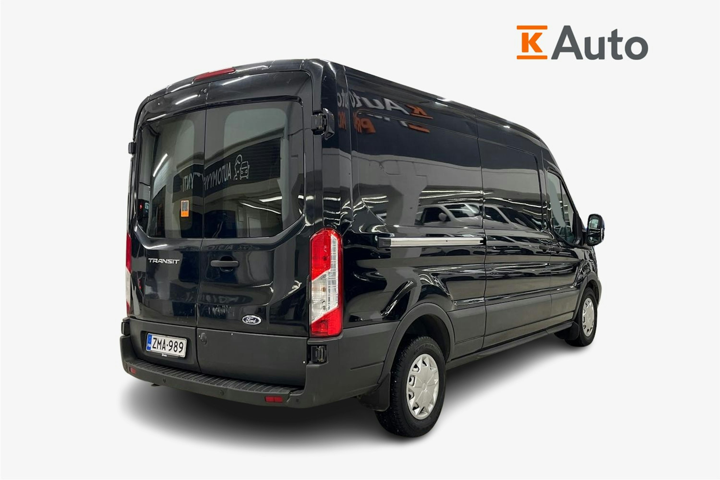 musta Ford Transit 2018 kuva 2.