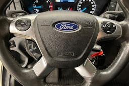 musta Ford Transit 2018 kuva 13.