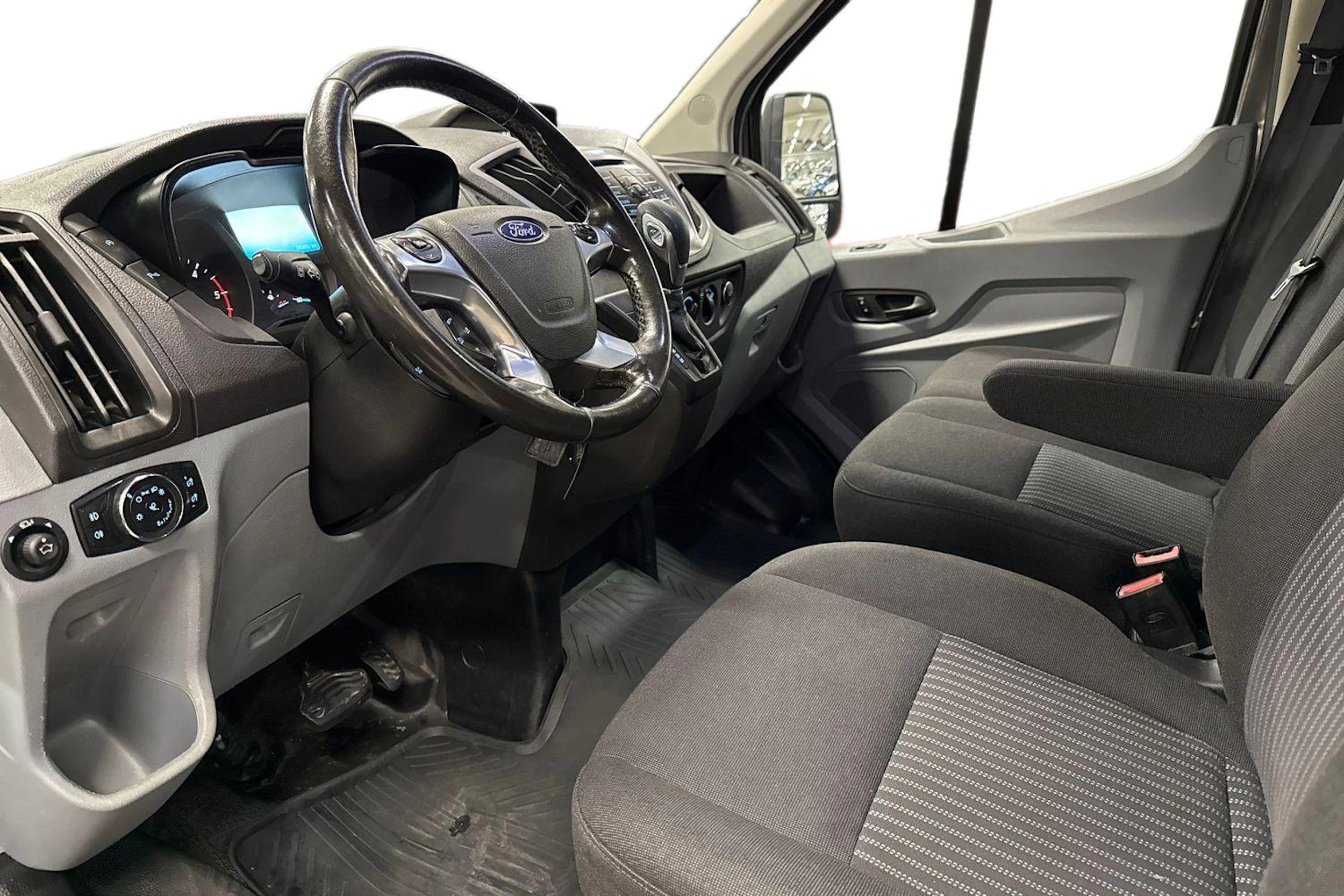 Harmaa Ford TRANSIT 2018 kuva 8.