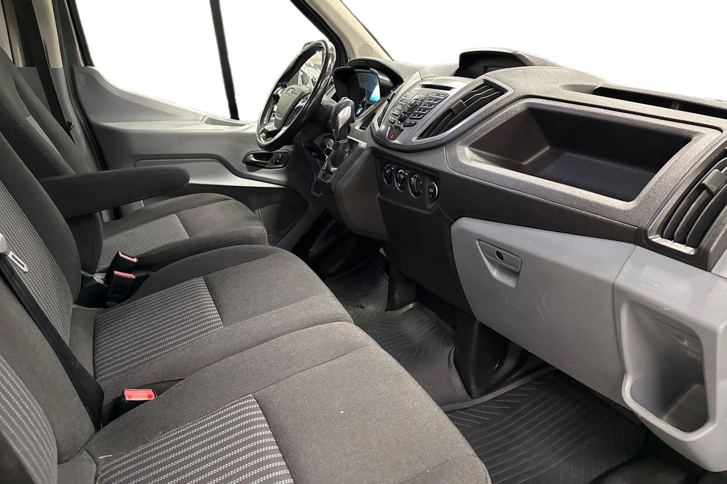 Harmaa Ford TRANSIT 2018 kuva 11.