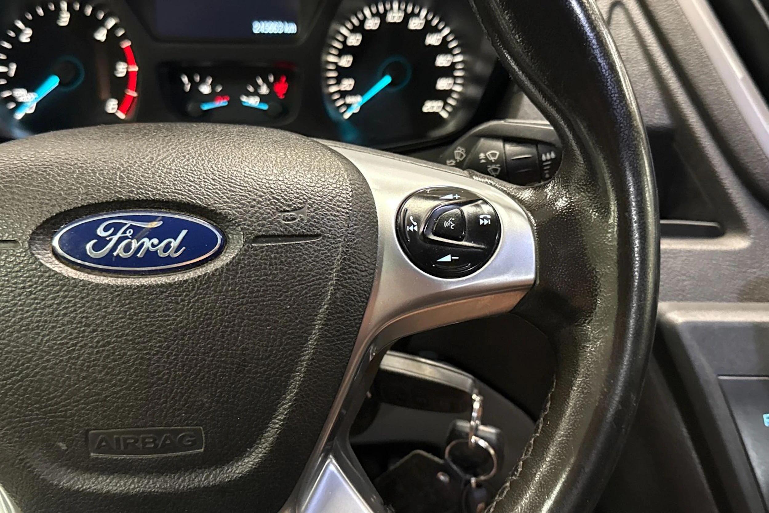 Harmaa Ford TRANSIT 2018 kuva 19.