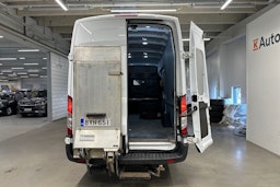 valkoinen Ford Transit 2019 kuva 17.