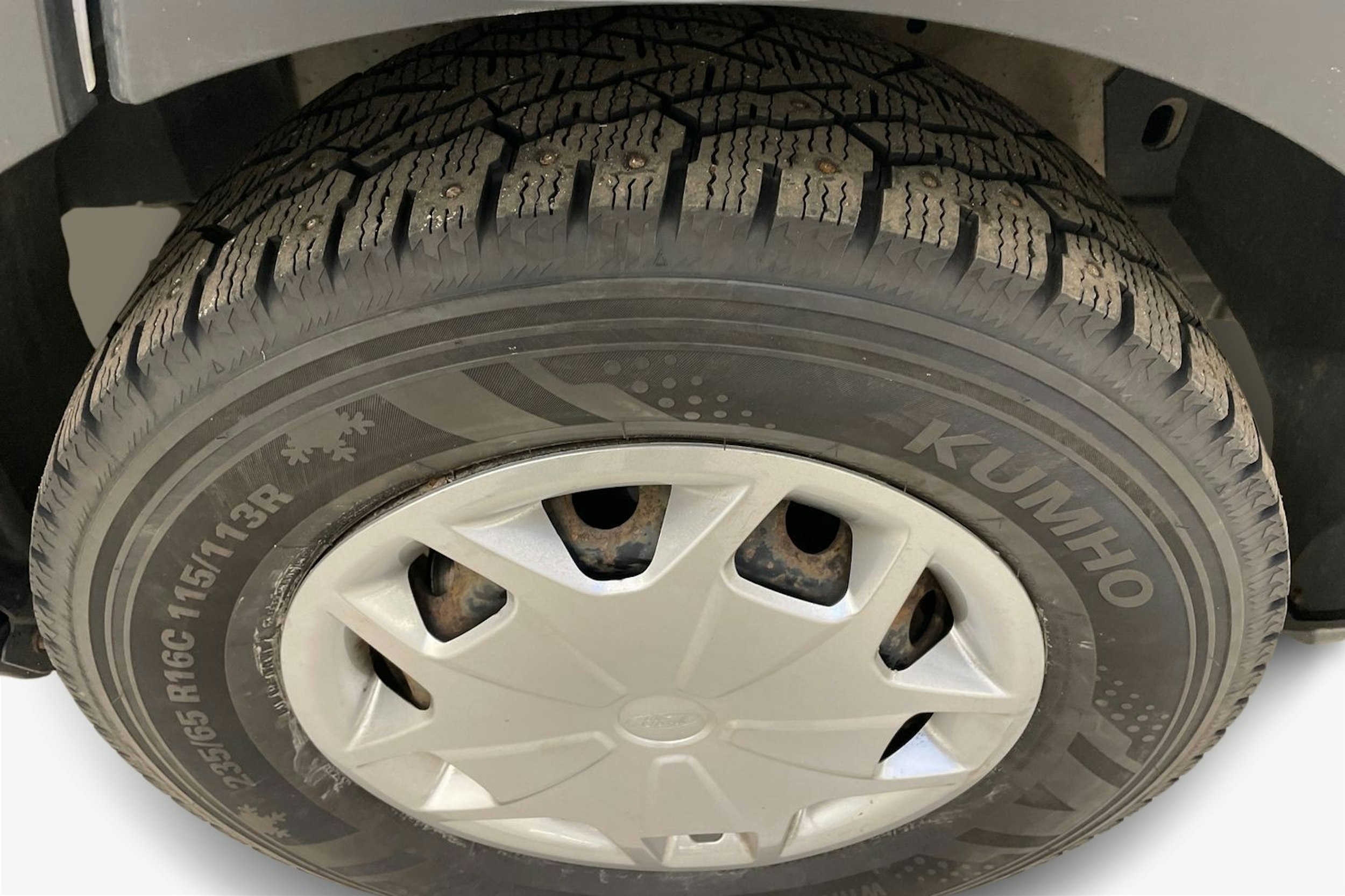 valkoinen Ford Transit 2019 kuva 12.