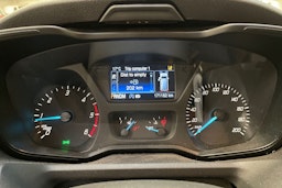 valkoinen Ford Transit 2019 kuva 25.