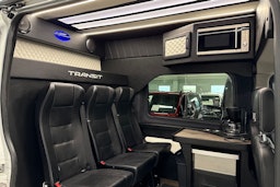 valkoinen Ford Transit 2019 kuva 13.