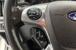 valkoinen Ford Transit 2019 kuva 22.