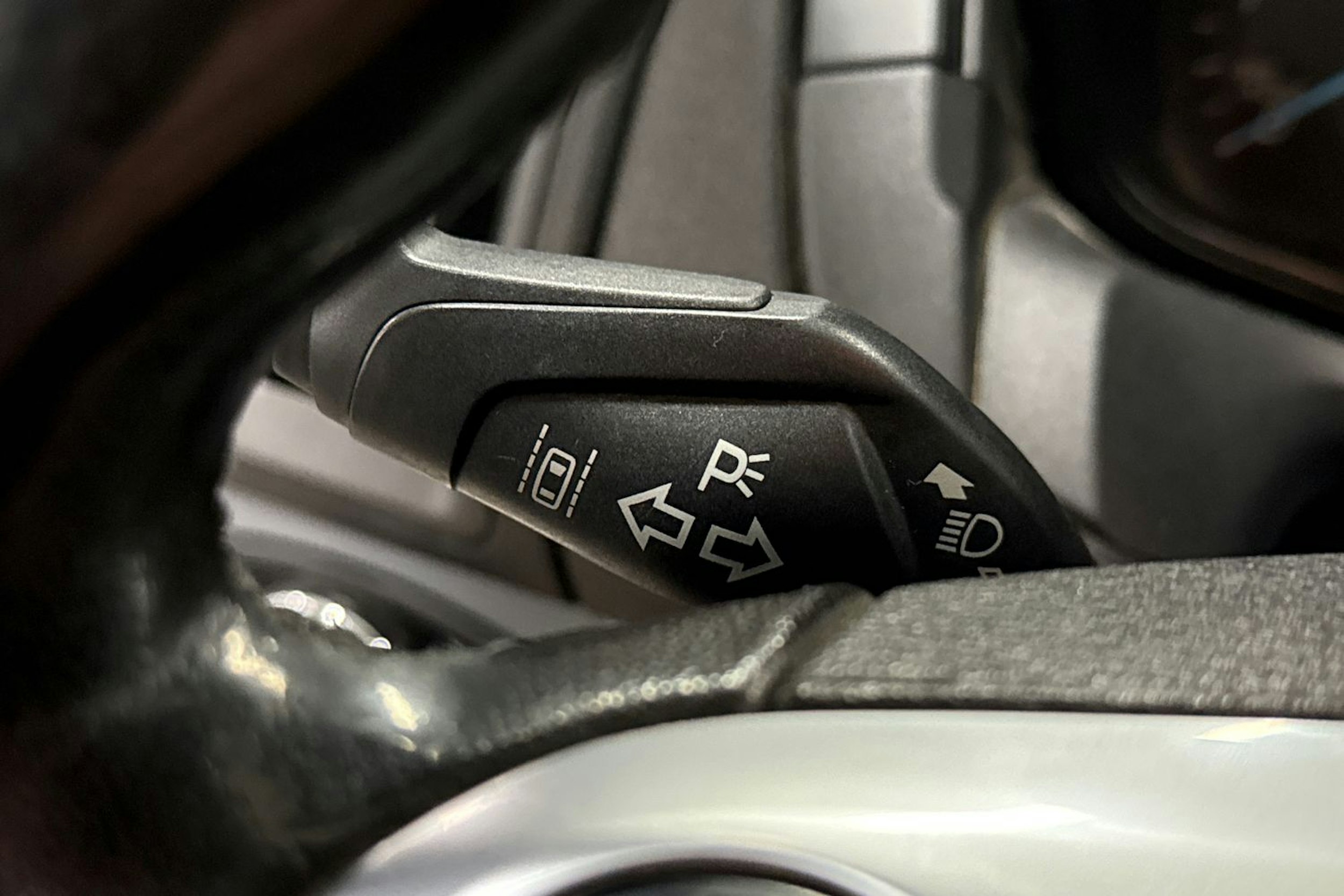 valkoinen Ford Transit 2019 kuva 24.