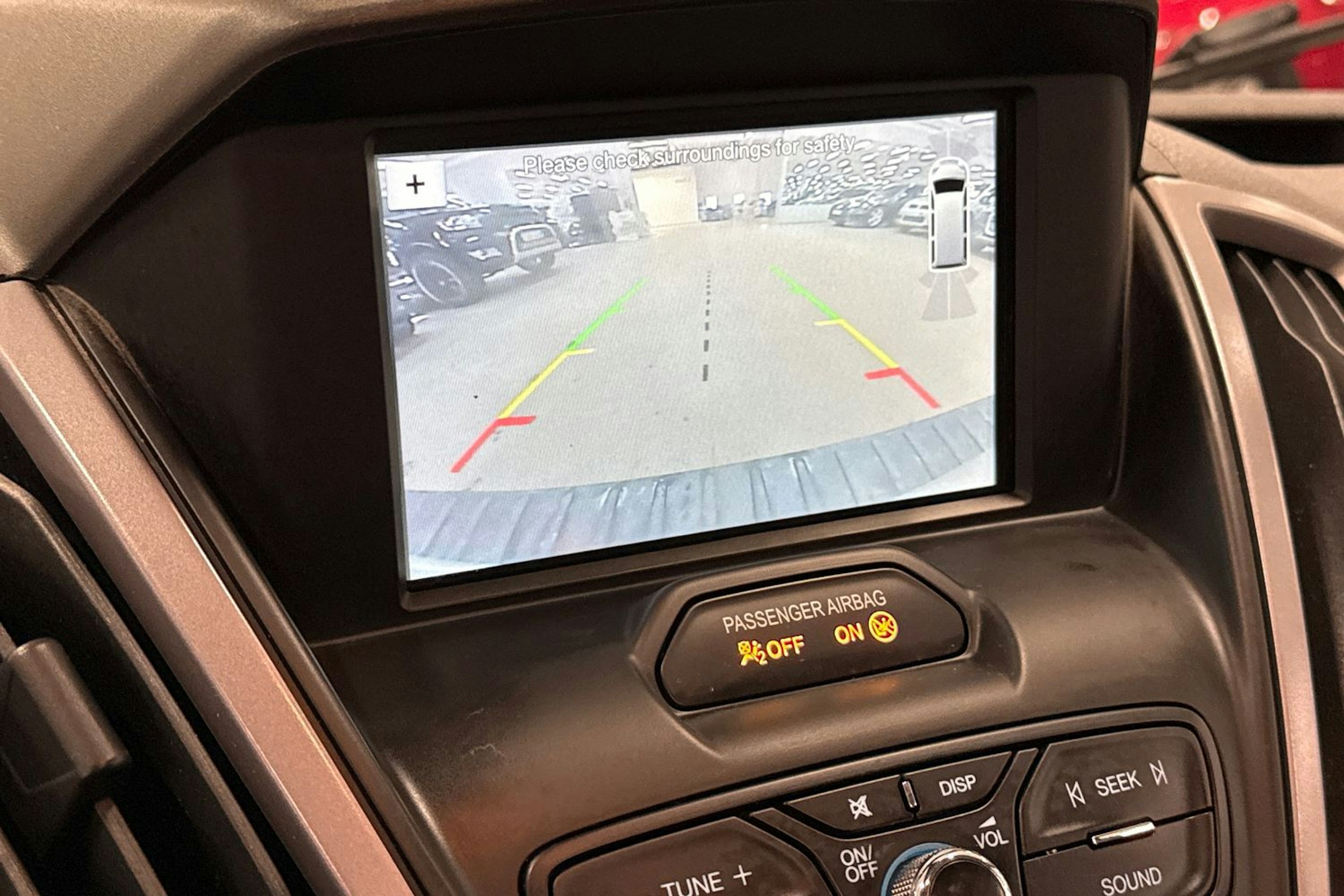 valkoinen Ford Transit 2019 kuva 28.