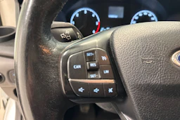 Valkoinen Ford TRANSIT 2019 kuva 18.