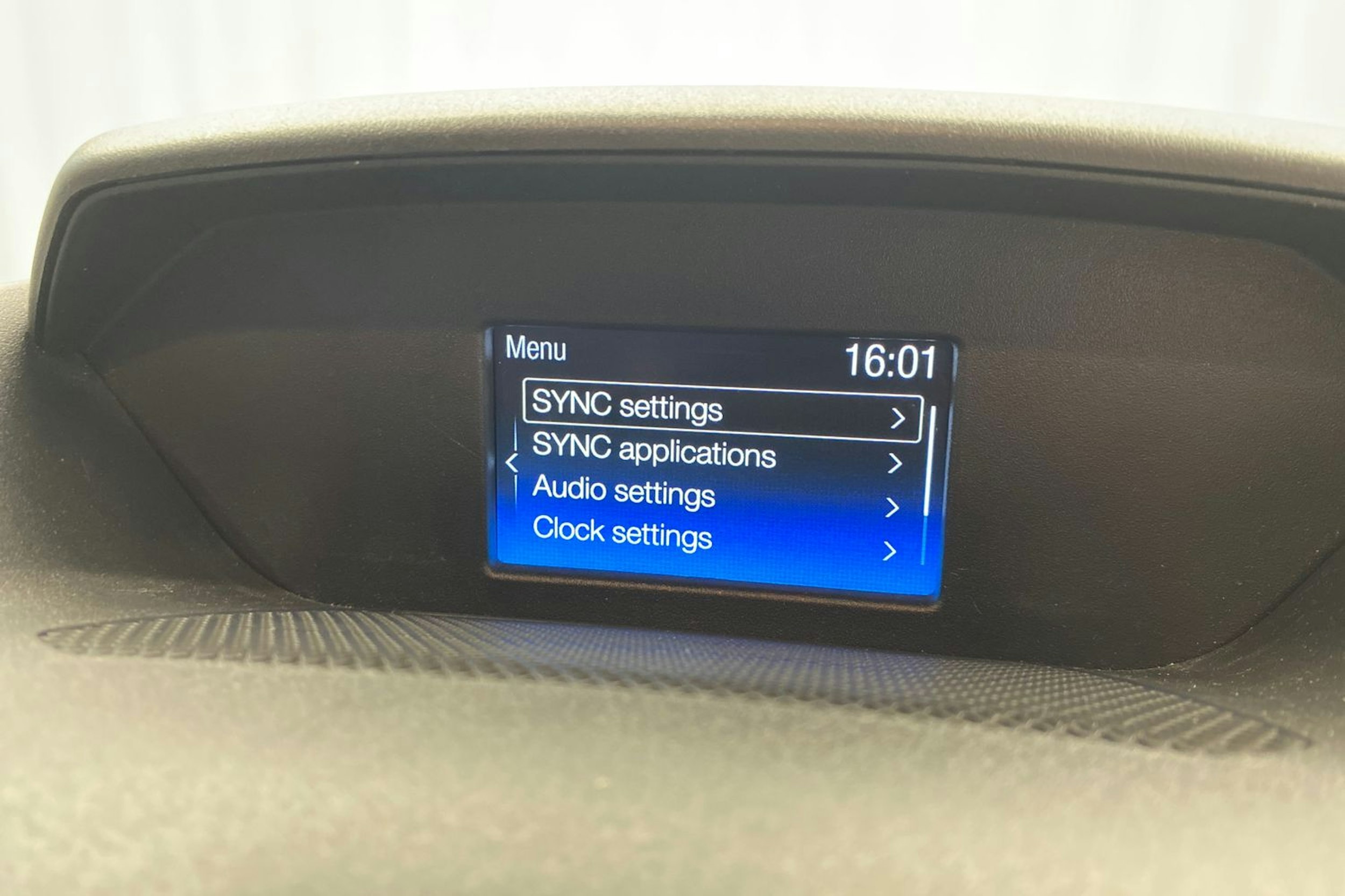 ruskea (beige) Ford Transit 2019 kuva 16.