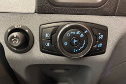 ruskea (beige) Ford Transit 2019 kuva 19.