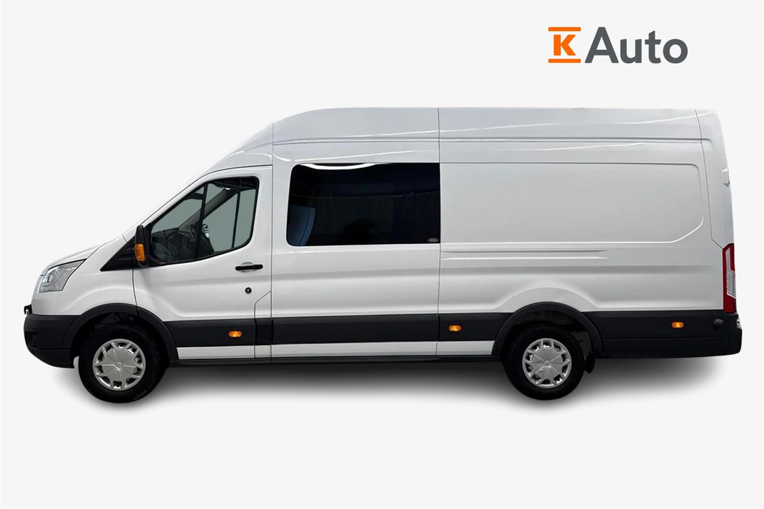 valkoinen Ford Transit 2019 kuva 7.