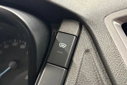 valkoinen Ford Transit 2019 kuva 25.