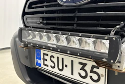 valkoinen Ford Transit 2019 kuva 34.