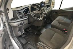 harmaa Ford Transit 2019 kuva 8.