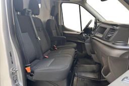 harmaa Ford Transit 2019 kuva 11.