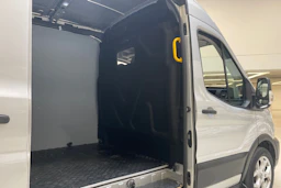 harmaa Ford Transit 2019 kuva 18.