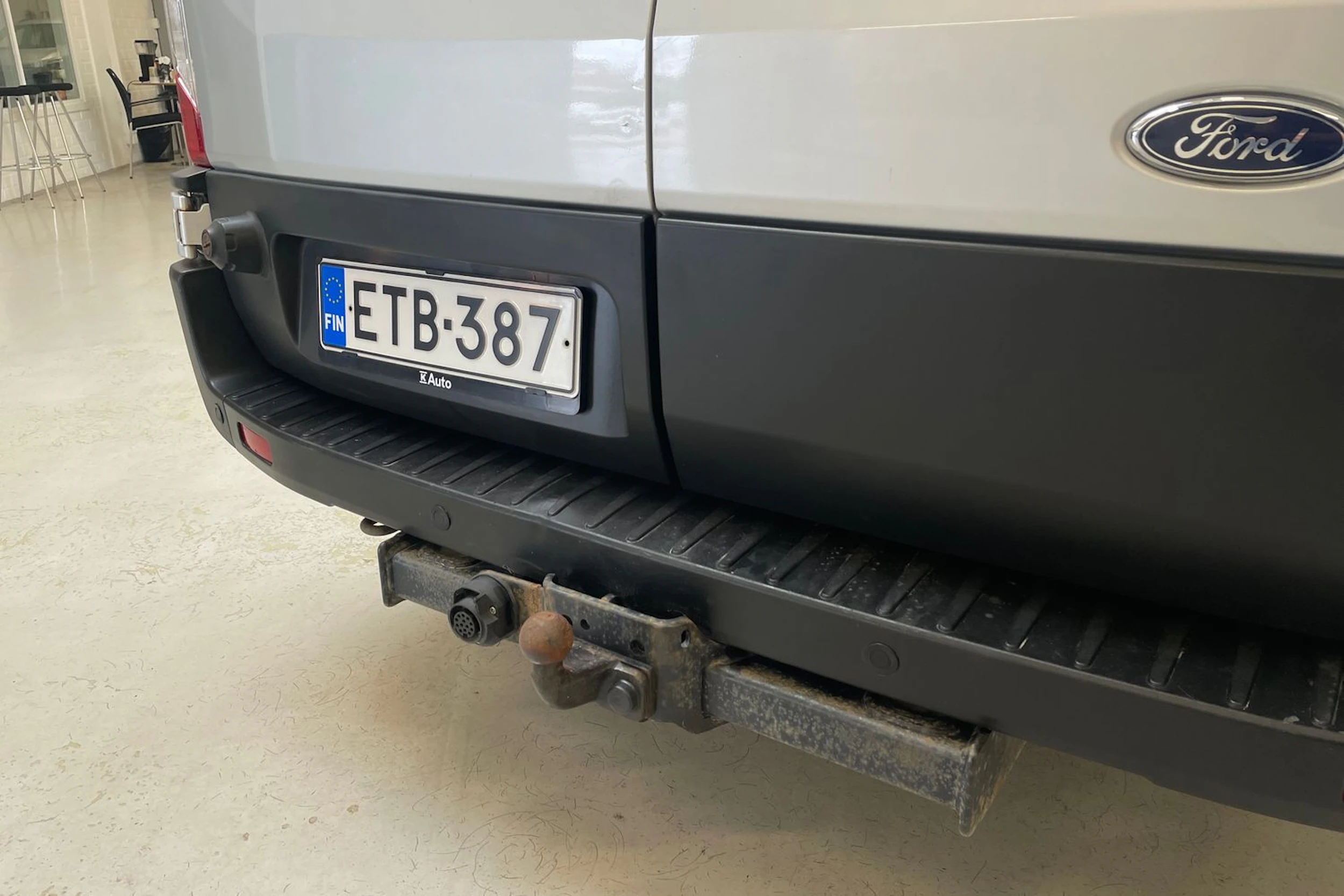 harmaa Ford Transit 2019 kuva 19.