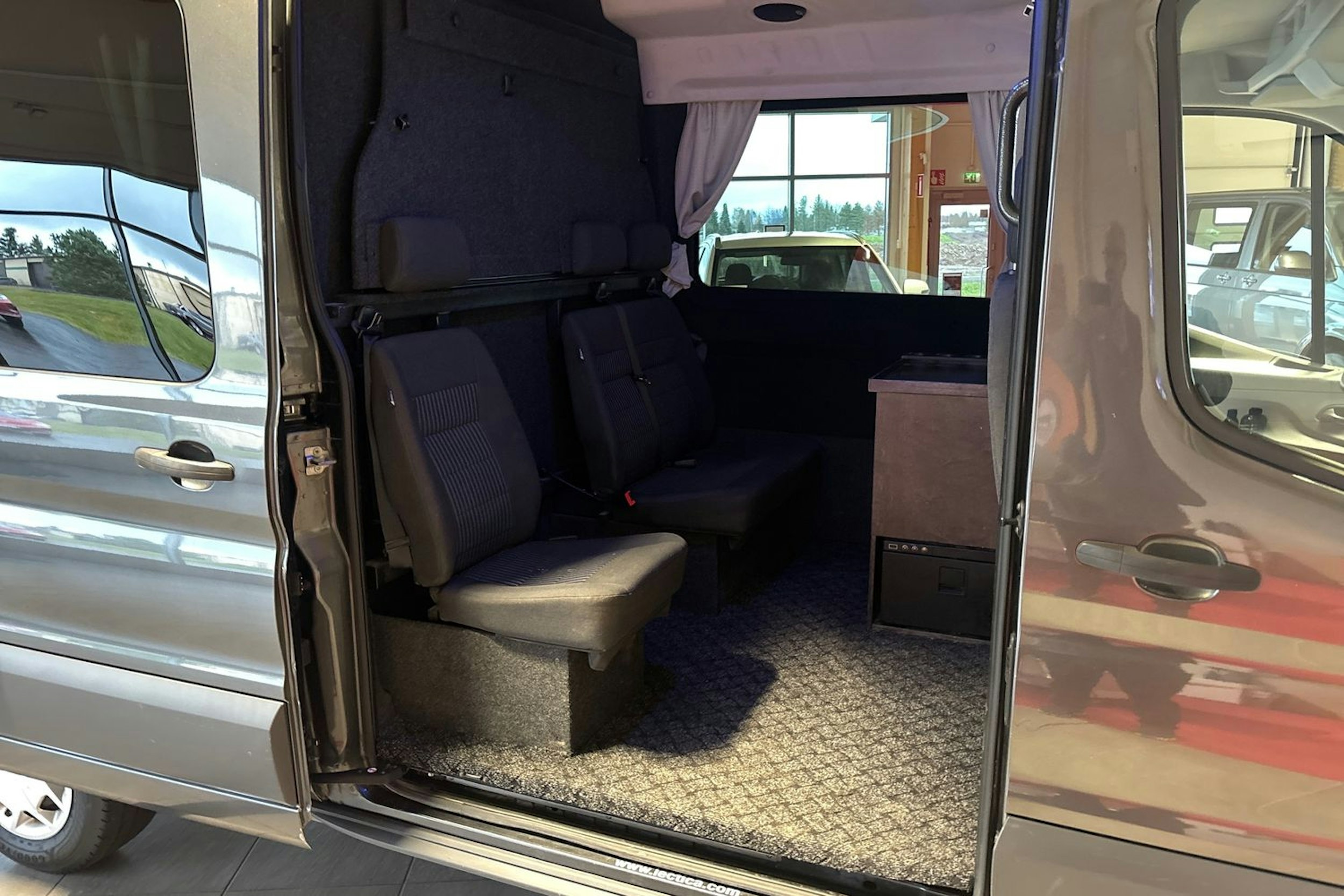 Harmaa Ford TRANSIT 2019 kuva 13.