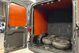 Harmaa Ford TRANSIT 2019 kuva 19.