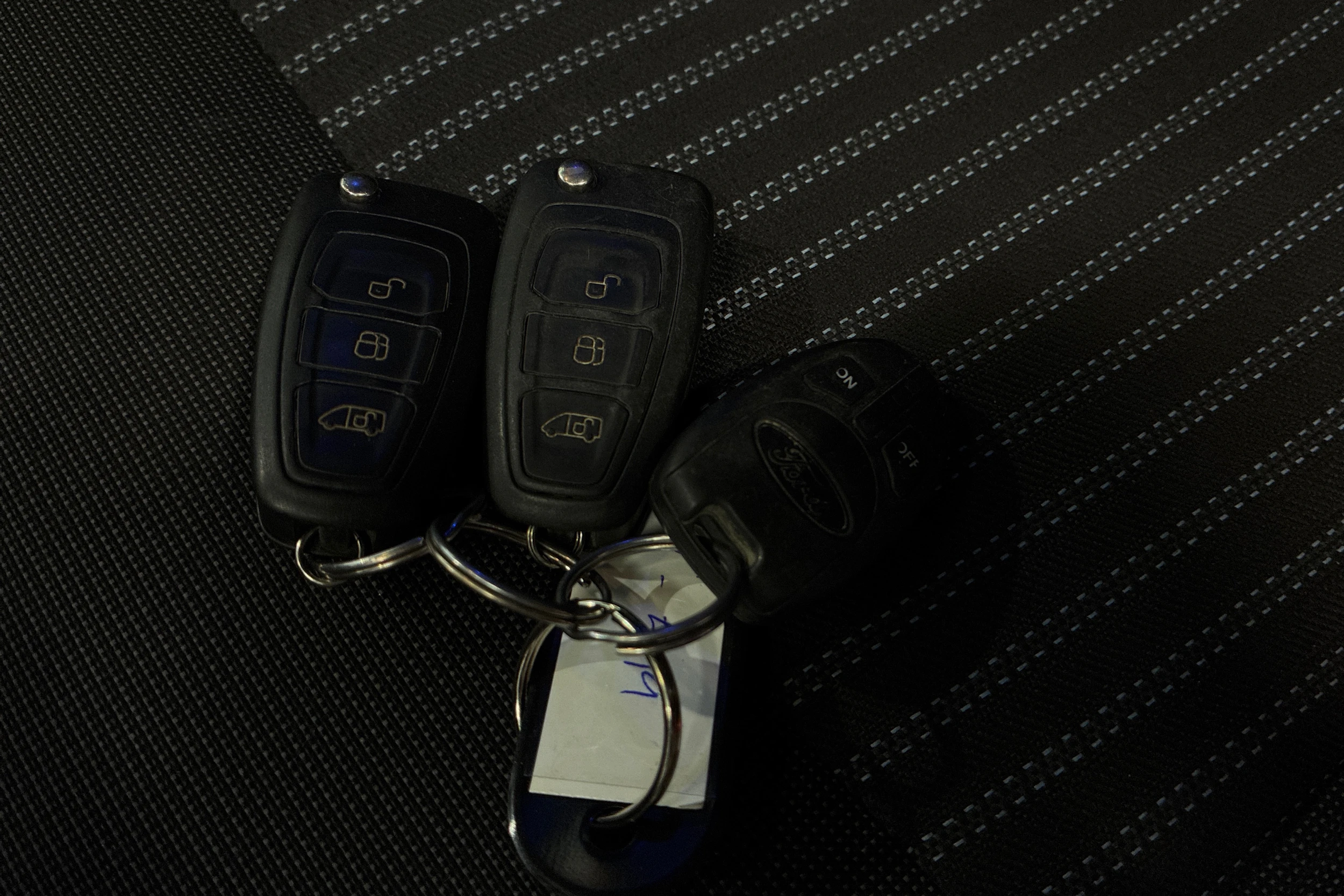 Harmaa Ford TRANSIT 2019 kuva 22.