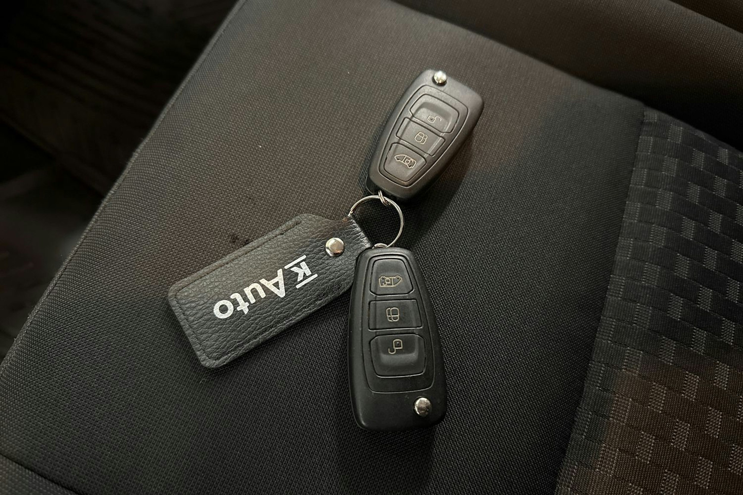 valkoinen Ford Transit Custom 2019 kuva 23.