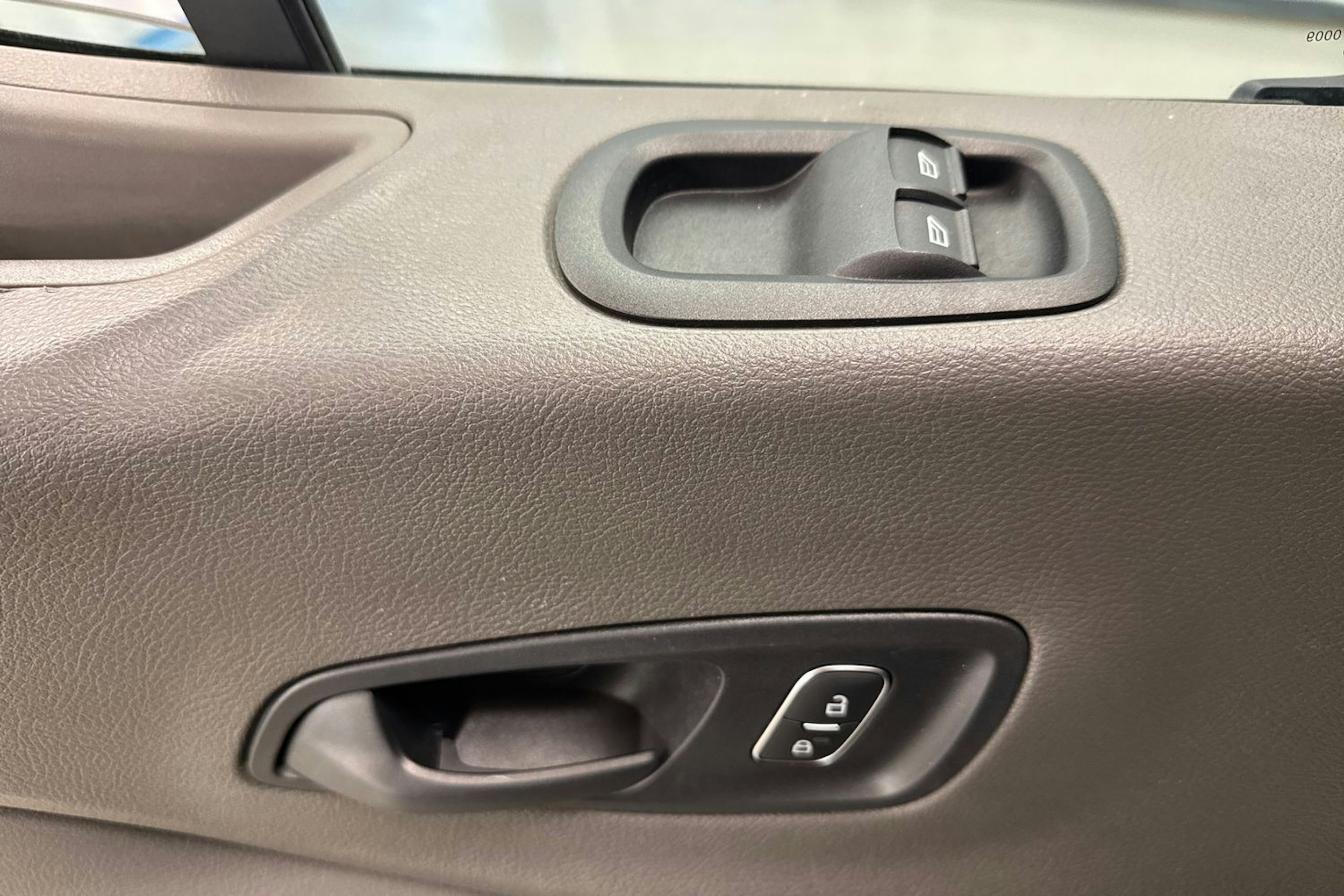 hopea Ford Transit 2020 kuva 19.