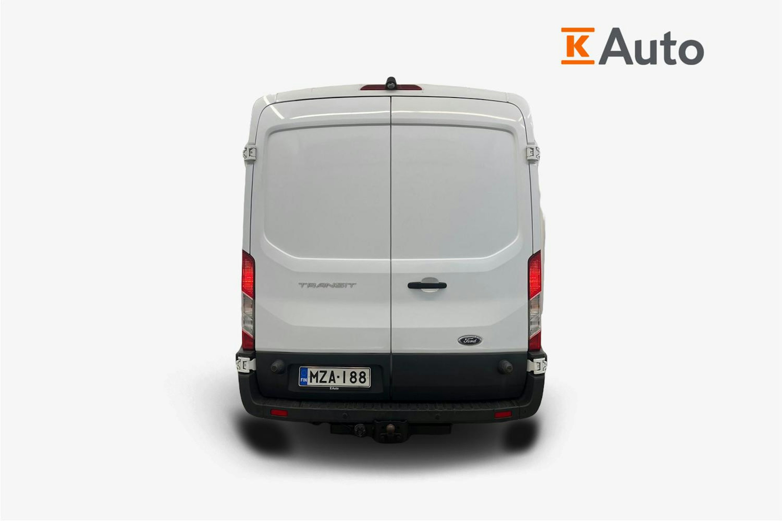 valkoinen Ford Transit 2019 kuva 3.