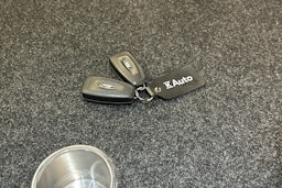 valkoinen Ford Transit 2019 kuva 25.