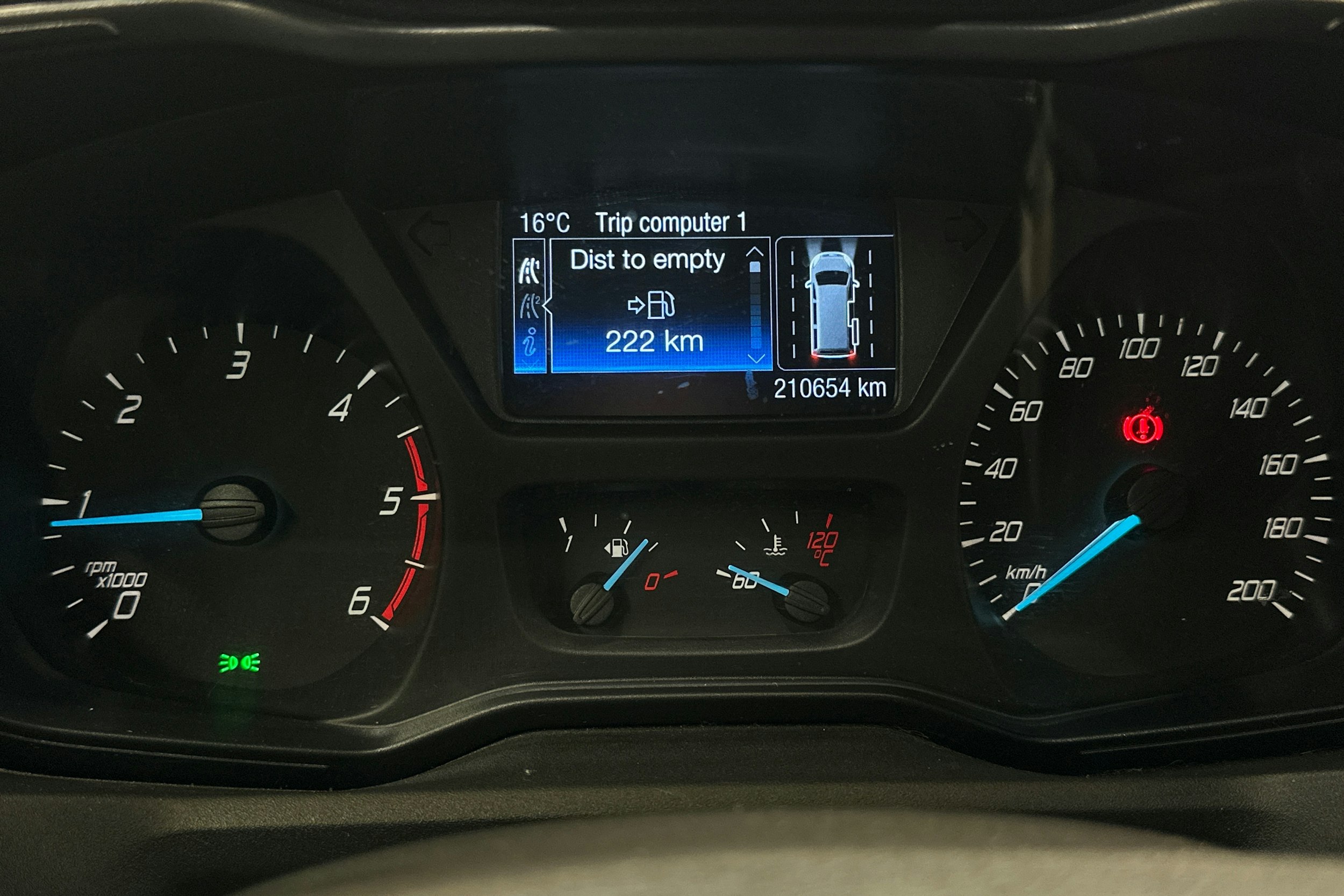 valkoinen Ford Transit 2019 kuva 16.