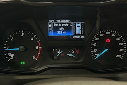 valkoinen Ford Transit 2019 kuva 16.