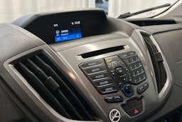 valkoinen Ford Transit 2019 kuva 19.