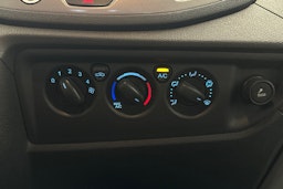 valkoinen Ford Transit 2019 kuva 21.