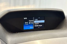 musta Ford Transit 2019 kuva 17.